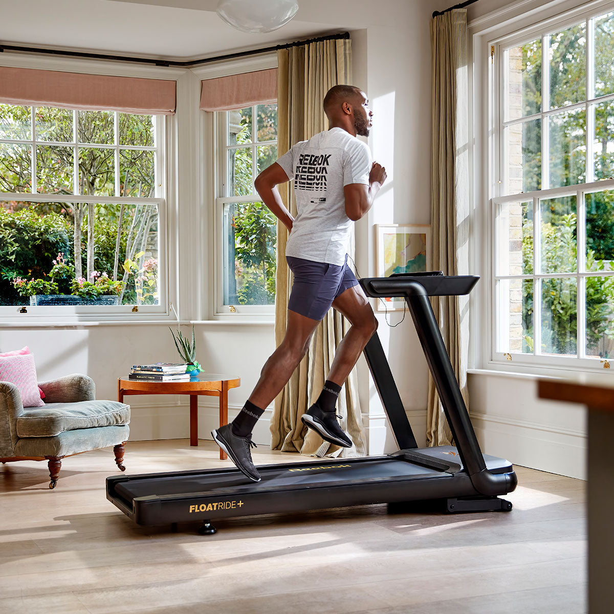 Treadmill Reebok FR20z Floatride - 2.25HP 120kg Incline 15